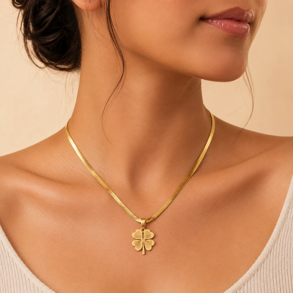 Leaf Clover Necklace