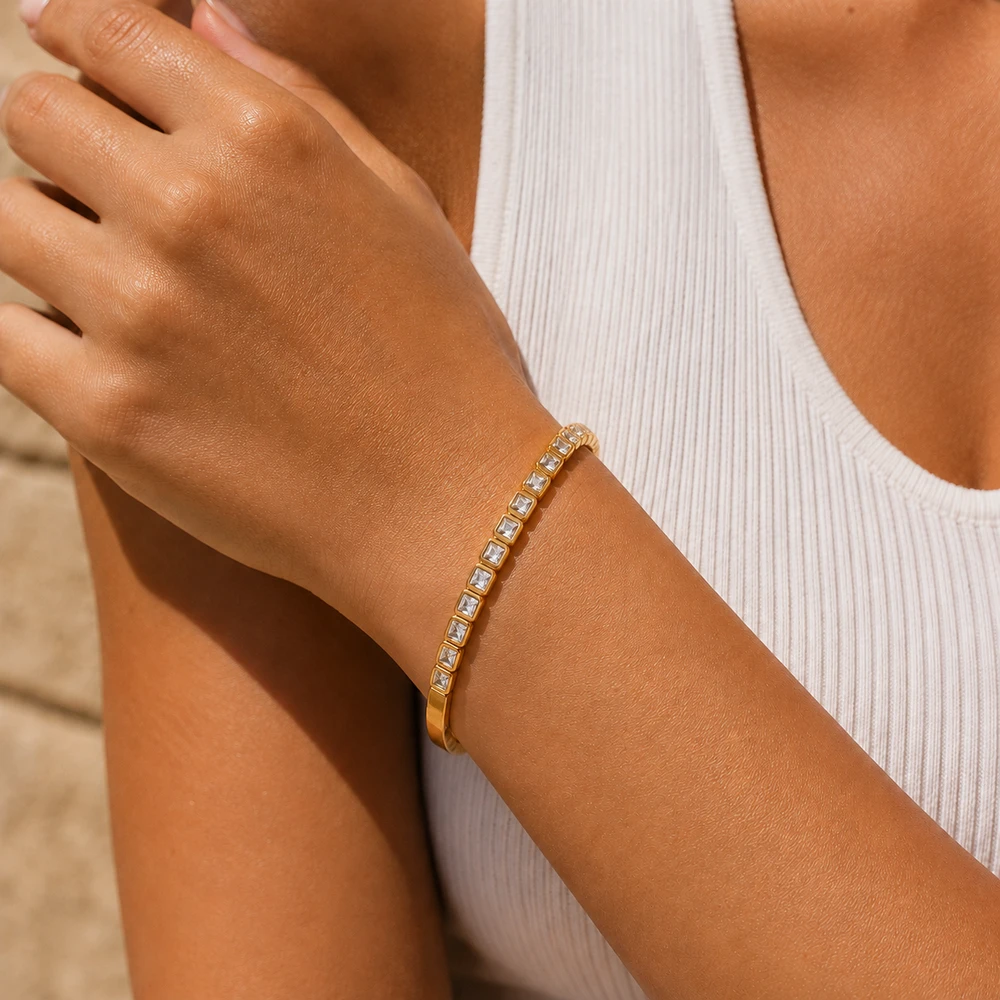 Lina Crystal Bangle